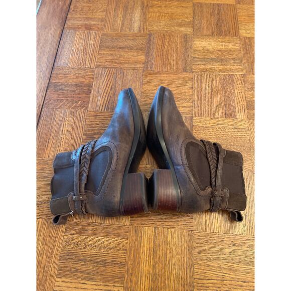 UGG KREWE PULL ON ANKLE BOOT - Picture 10 of 10